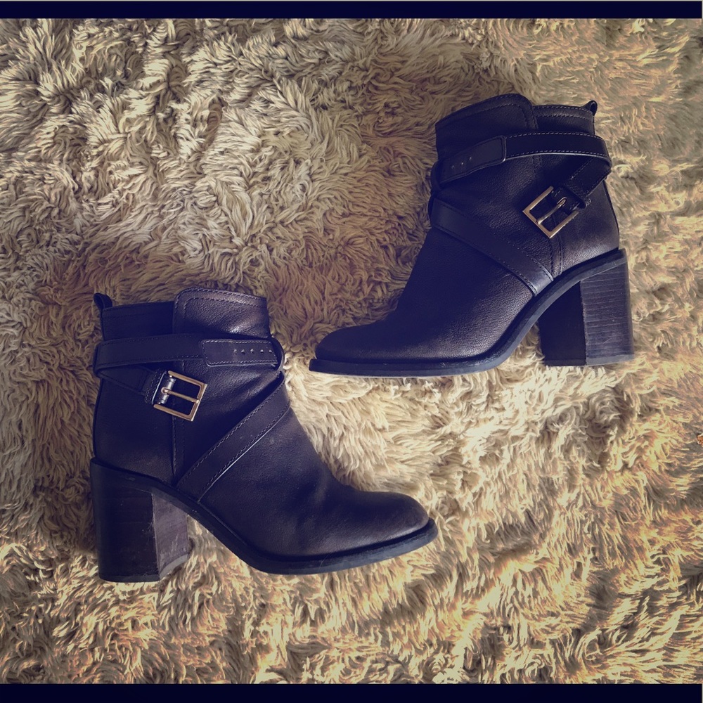 Tory Burch Hastings bootie